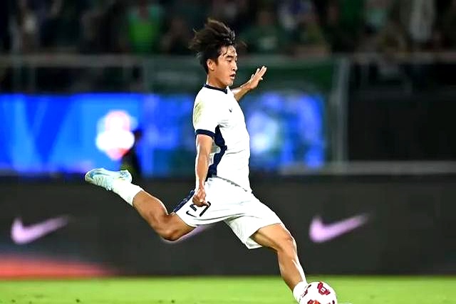 Uzi新星战术调整表现惊艳,MAD未来可期!的简单介绍 Uzi新星战术调整表现惊艳,MAD未来可期!的简单介绍